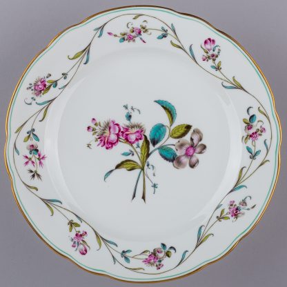 Set of Six Herend Antique Floral Pattern Dinner Plates from 1910 I.