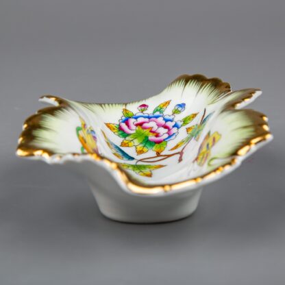 Herend Queen Victoria Leaf Shaped Nut Dish #7724/VBO VII.