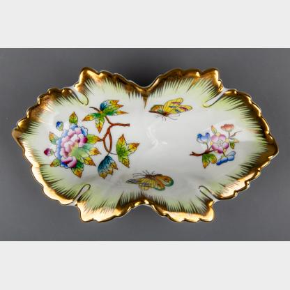 Herend Queen Victoria Leaf Shaped Nut Dish #7724/VBO VII.