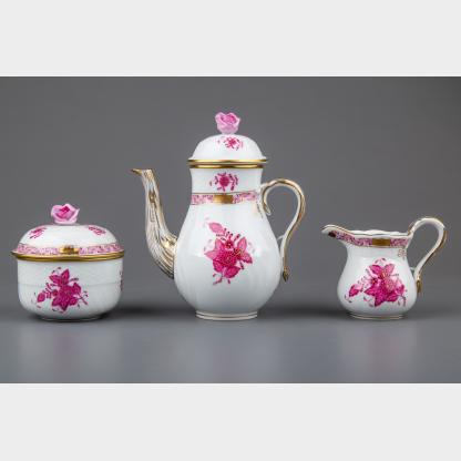 Herend Chinese Bouquet Raspberry Coffee Mocha Set for Six People, 15 Pieces